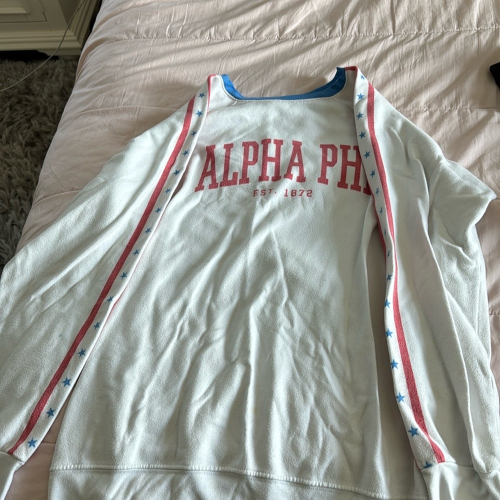 Size XL: alphi phi sorority sweatshirt